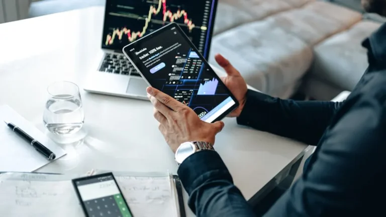Best Digital Strategy Questions to Ask Before Starting
