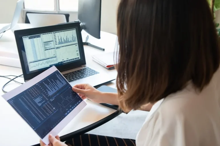 Customer Data: Practical Guide for Growing Companies
